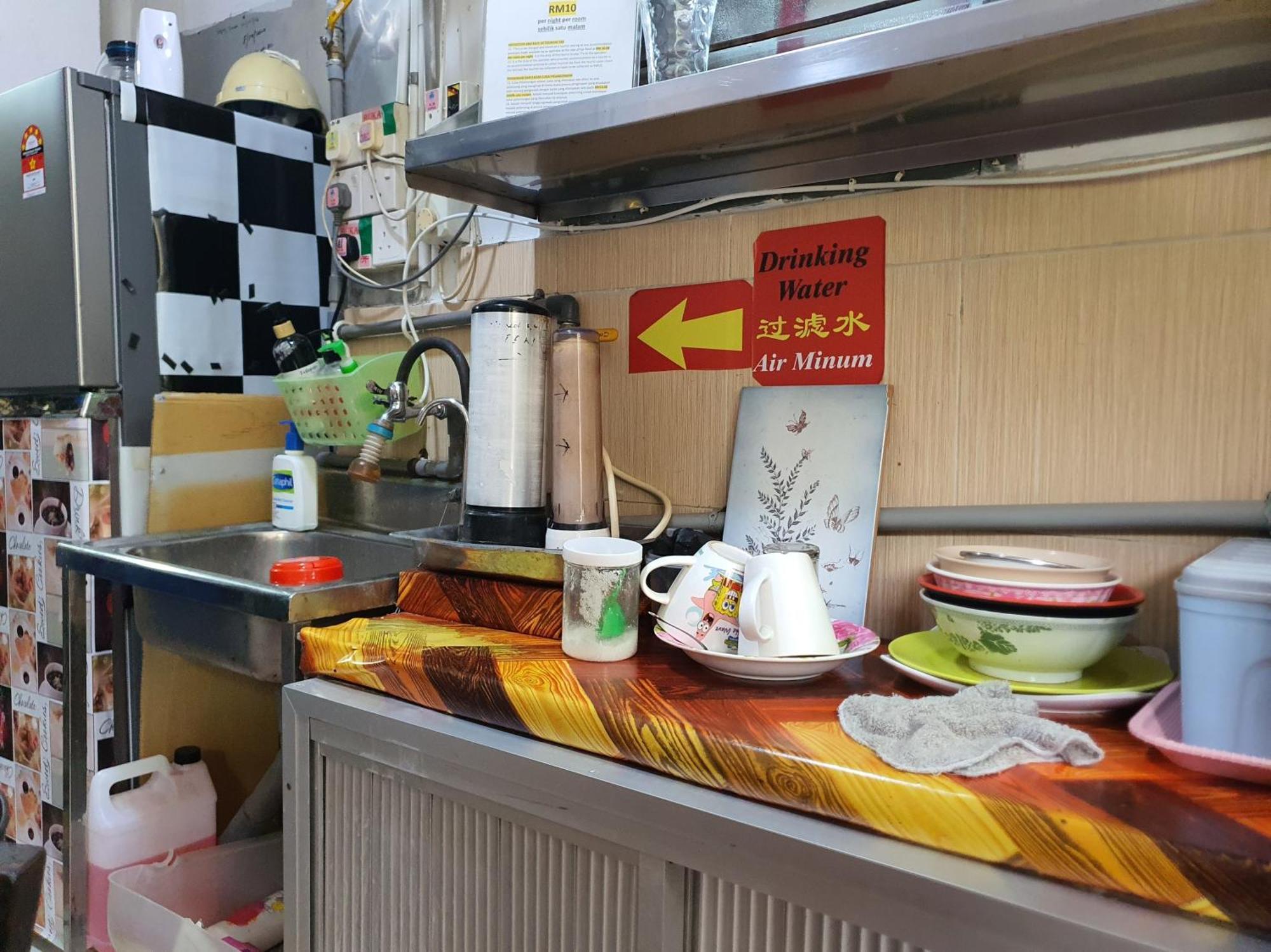 Oyo 90972 Jj Homestay 미리 외부 사진